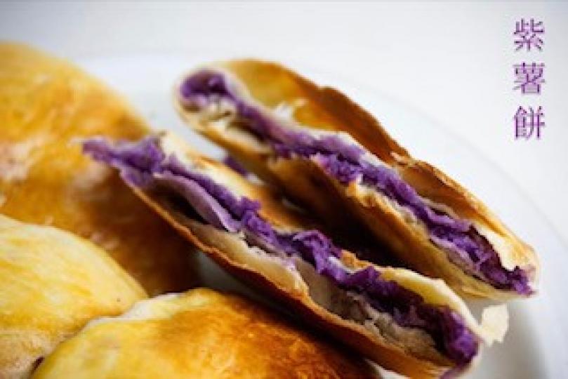 紫薯餅

用紫番薯蓉做餡的素餅香甜有益。...