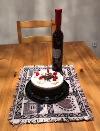 慶祝生日
生日願望最重要是健康和快樂，一個蛋糕，一樽紅酒和三、兩知己聚聚聯誼都是慶生的好方法。...
