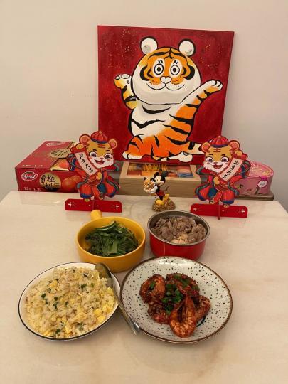 一人團年飯
侄女一人長居星加坡，她土生土長，至今仍會跟中國人習俗吃團年飯。...