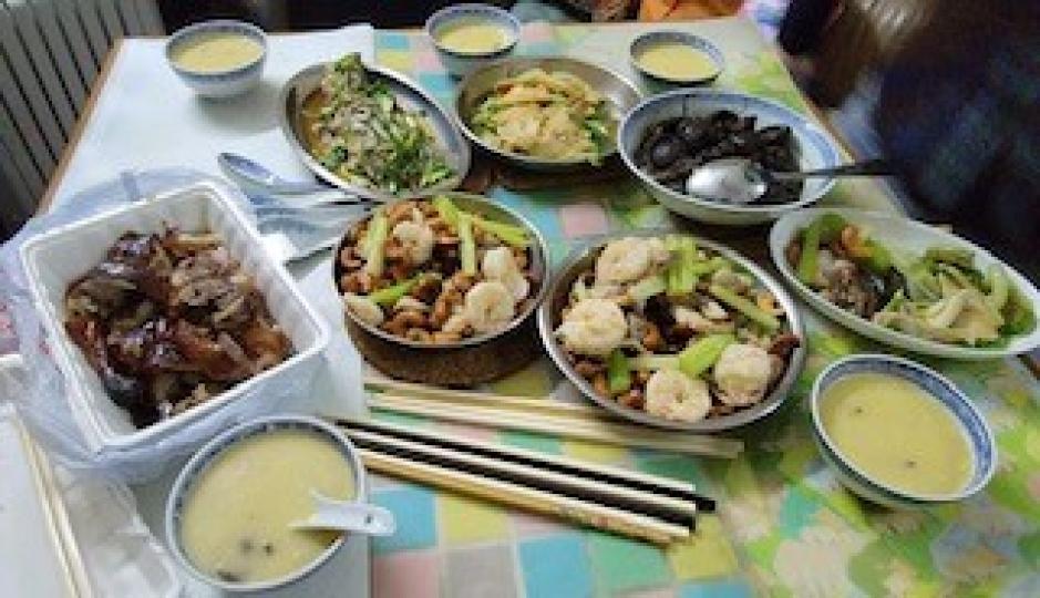 家常便飯
家人相聚，食物豐富與否不重要，最重要是親情。...