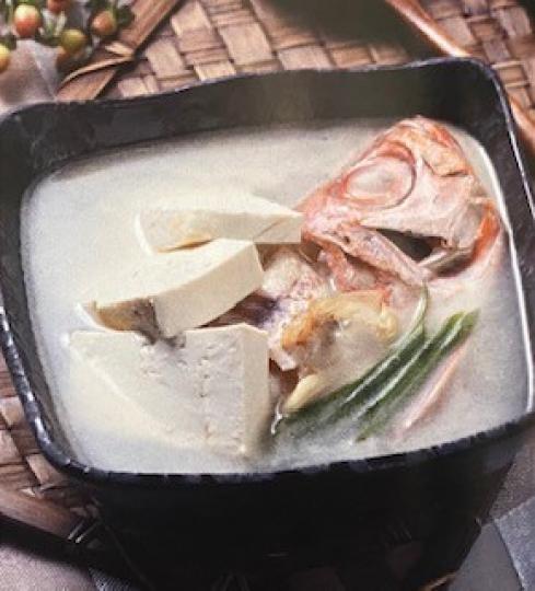 大眼雞魚豆腐湯

豆腐和魚湯適合長者飲用，不肥膩又美味。...