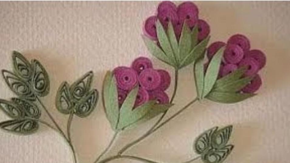 立體紙藝DIY
學會了基本捲紙花操作便可設計如何組合成一幅畫。...