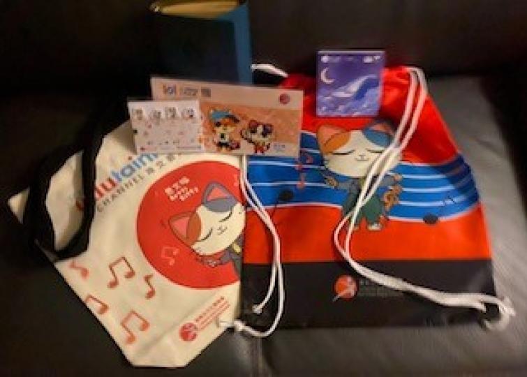 網上活動紀念品

昨午去領取香港公共圖書館與香港電台第五台合辦的「與文字約會」網上閱讀活動紀念品。...