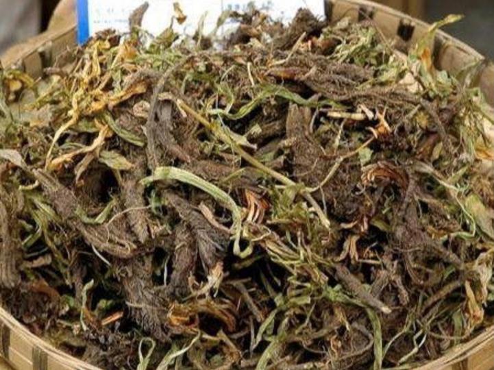 甘松
中藥甘松香味十分濃郁,經過了高温之後會散發出濃郁的松木香味,味覺上帶著一些刺激性的辛味,回口的味覺上帶著著甘味,細細品味下,還有一些的甜,十分適合和傳統滷味的主軸香料搭配。... 甘松
中藥甘松香味十分濃郁,經過了高温之後會散發出濃郁的松木香味,味覺上帶著一些刺激性的辛味,回口的味覺上帶著著甘味,細細品味下,還有一些的甜,十分適合和傳統滷味的主軸香料搭配。...
