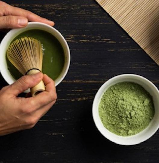 抹茶
抹茶的營養價值比一般綠茶更高,其脂溶性維生素A、D、E、K在抹茶中可以全部釋放出來。抹茶還有抗老化、預防心血管疾病等等功效。... 抹茶
抹茶的營養價值比一般綠茶更高,其脂溶性維生素A、D、E、K在抹茶中可以全部釋放出來。抹茶還有抗老化、預防心血管疾病等等功效。...
