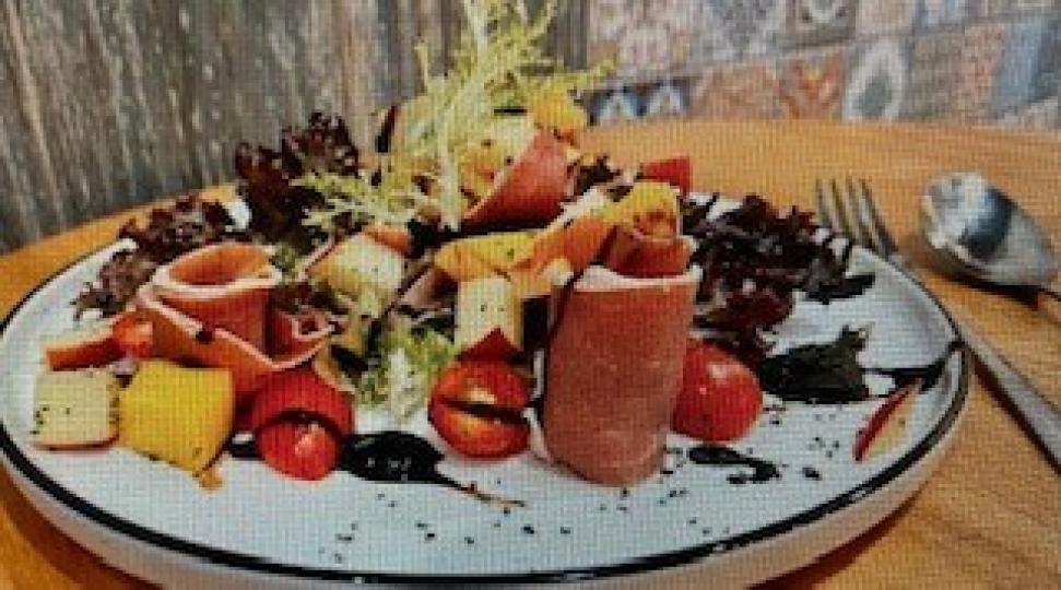 巴馬火腿鮮果雜菜沙律

這款沙律是喜歡蔬果系列沙律之最佳選擇。...