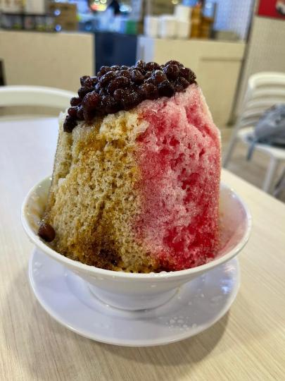 沙冰

居位於冰天雪地的朋友渴望到熱帶地方享用沙冰。...