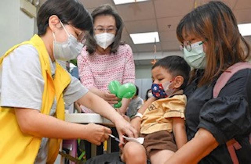 嬰幼童防疫
六個月大至三歲幼童今日起可以網上預約接種科興新冠疫苗。...