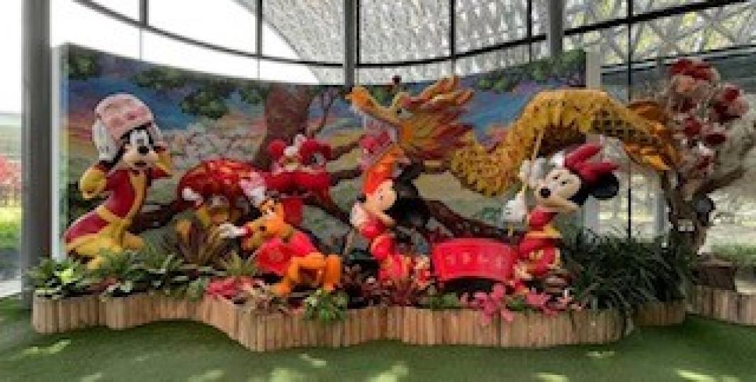 雙龍會
雙龍會合在一起充滿力量。...