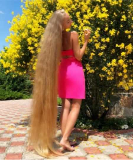美麗的頭髮
烏克蘭的「長髮公主」 留髮30年金髮近2米 。...