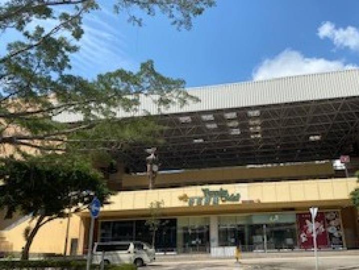商場
一個完善的商場包羅萬有,吃喝玩樂設施齊備之餘,還有其他配套方便居民生活所需,例如銀行、診所、各種服務性店舖等。... 商場
一個完善的商場包羅萬有,吃喝玩樂設施齊備之餘,還有其他配套方便居民生活所需,例如銀行、診所、各種服務性店舖等。...