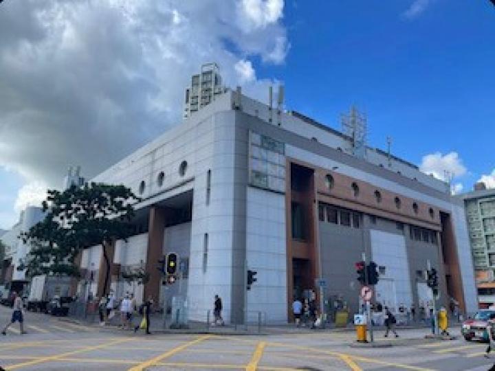 九龍城街市

九龍城街市有很多明星喜歡去買餸，因而擁有明星街市的美譽。...