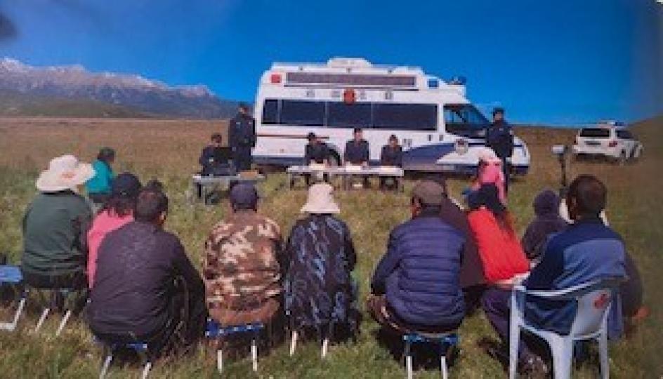 巡回審判車

針對轄區山大溝深、地廣人稀、交通不便、農牧民群中居住分散等實際情況，甘肅肅南縣人民法法院自建院之初就開始實行「馬背法庭」巡迴審判。巡迴審判車是一所流動式、微縮版的小型科技法庭。...