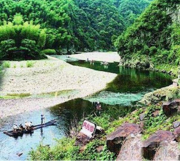 蔡村鎮
安徽莆蔡村鎮地處「皖南川藏線」之上，自然環境得天獨厚，鎮內已有月亮灣風景區、虎跳峽漂流點多個著名景點，吸引不少國內外遊客。...