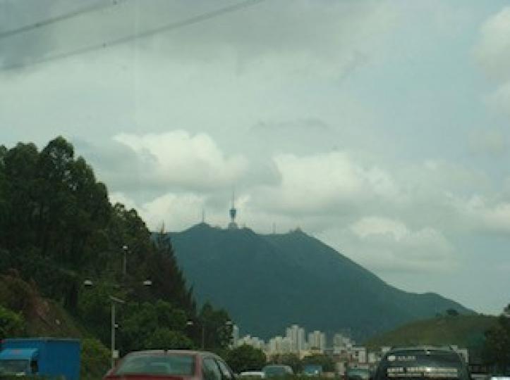 梧桐山
梧桐山位於廣東省深圳市東部，是國家級風景名勝區，離香港不遠。...