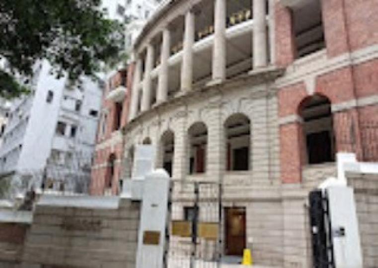 孫中山紀念館
孫中山紀念館位於中環衞城道,前身是何東胞弟何甘棠的住宅甘棠第,於2010年11月12日列為法定古蹟。紀念館是香港歷史博物館的分館,介紹中華民國國父孫中山先生的生平及他與香港的關係。紀念館... 孫中山紀念館
孫中山紀念館位於中環衞城道,前身是何東胞弟何甘棠的住宅甘棠第,於2010年11月12日列為法定古蹟。紀念館是香港歷史博物館的分館,介紹中華民國國父孫中山先生的生平及他與香港的關係。紀念館...