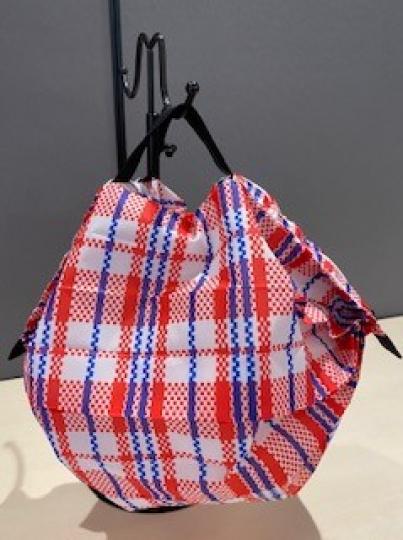 紅白藍袋

這個紅白藍袋又有新設計了，美觀又實用。...