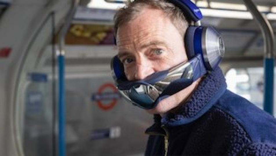 空氣淨化技術
佩戴這耳機後可感受到淨化空氣送風至口、鼻當中,耳機方面就採用主動降噪技術,並提供低失真與清晰中頻反應和豐富音色與臨場感十足的音效。這新產品目的是讓用家身處任何地方,包括在充滿空氣污染的... 空氣淨化技術
佩戴這耳機後可感受到淨化空氣送風至口、鼻當中,耳機方面就採用主動降噪技術,並提供低失真與清晰中頻反應和豐富音色與臨場感十足的音效。這新產品目的是讓用家身處任何地方,包括在充滿空氣污染的...