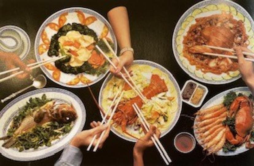 美食之都
香港除了有「東方之珠」美名外,世界各地遊客認為香港是「美食之都」,因香港雲集了來自世界各地的美味佳餚。... 美食之都
香港除了有「東方之珠」美名外,世界各地遊客認為香港是「美食之都」,因香港雲集了來自世界各地的美味佳餚。...
