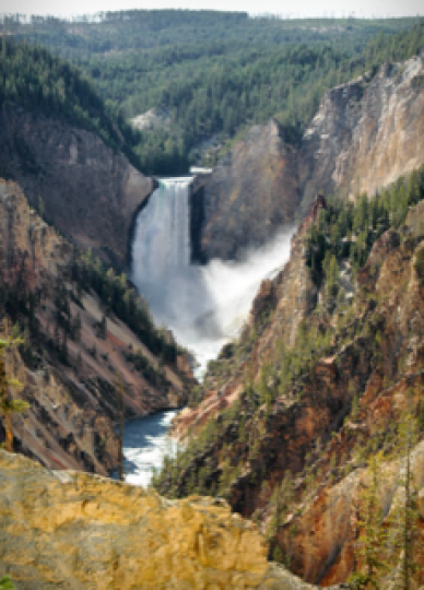 黃石公園
美國黃石公園最著名的是峽谷瀑布。...