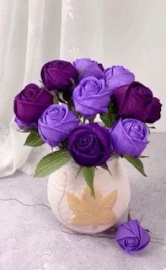 美麗的花朵
紫色是浪漫和高貴的顏色，深淺紫色的花朵同樣美麗。...