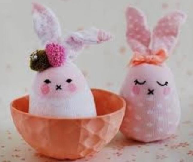 襪子娃娃小兔子

小兔子樣子可愛，花點心思用襪子做小兔子一定能逗得小朋友開開心心的。...