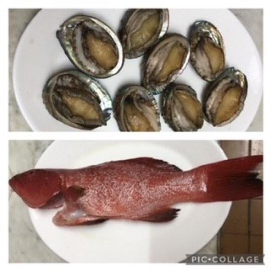 海鮮晚餐
今天是最後一天的公衆假期，市場生意不大好，老闆娘比價出售鮑魚和東升斑， 於是會享用海鮮餐。...