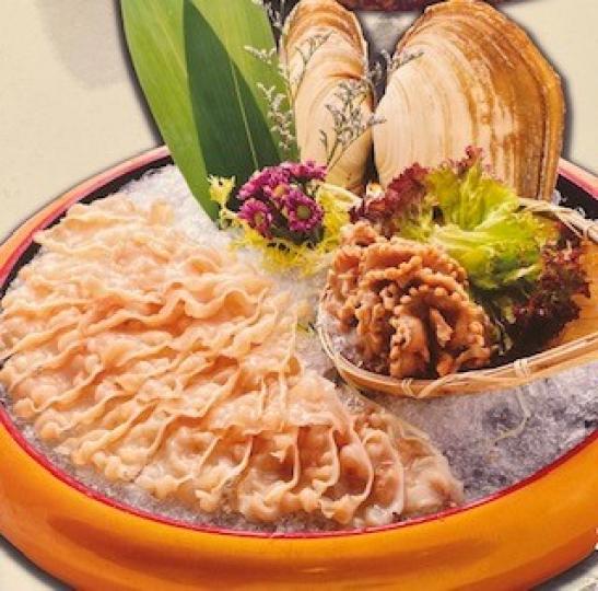 加拿大野生象拔蚌
這加拿大野生象拔蚌可以生食或作火煱，十分鮮味。...