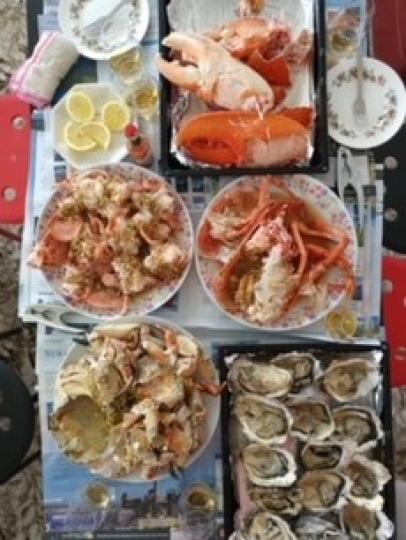海鮮餐
洋鮮只要新鮮，用最簡單的蒸和白勺也好鮮味。...