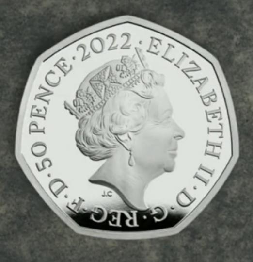 紀念幣
英國皇家鑄幣廠於 2021年12 月29日星期四推出新硬幣亮相慶祝英女王登基白金禧年。...