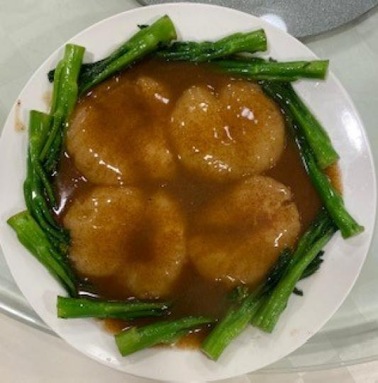 蝦子柚皮

柚皮不是上價食材，但現時香港只有老店有師傅能做出美味的蝦子柚皮。...