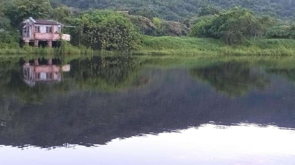 南涌
南涌是香港新界北區的一個地方，位於鹿頸以西，與沙頭角海西南岸為鄰，為香港著名的垂釣地點。...