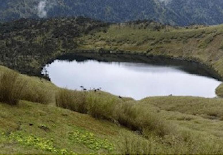 聽命湖

雲南最神奇的湖泊「聽命湖」，它的神奇之處就在於如果有人在此地大聲呼喊，頃刻之間便會風雨交加，下起冰雹。...