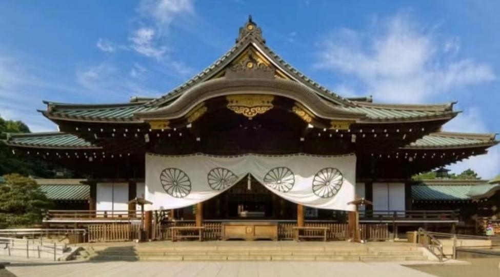 靖國神社

東京靖國神社很受遊客歡迎。...