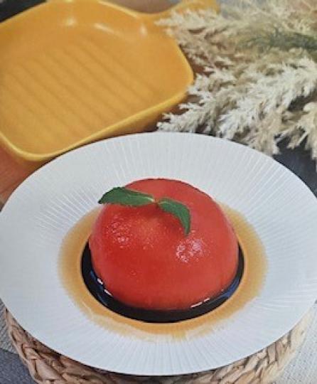 醬油漬番茄

番茄防癌又穩血糖，用醬油、蜜糖和薄荷葉可醃漬，清新不膩。...
