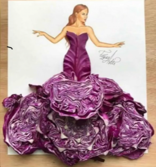 蔬菜花裙

看到這模特兒穿上的靚靚花裙使我想起要吃蔬菜才健康，有這麼苗條的身材才襯托得起這美麗好看的紫椰菜花裙。...