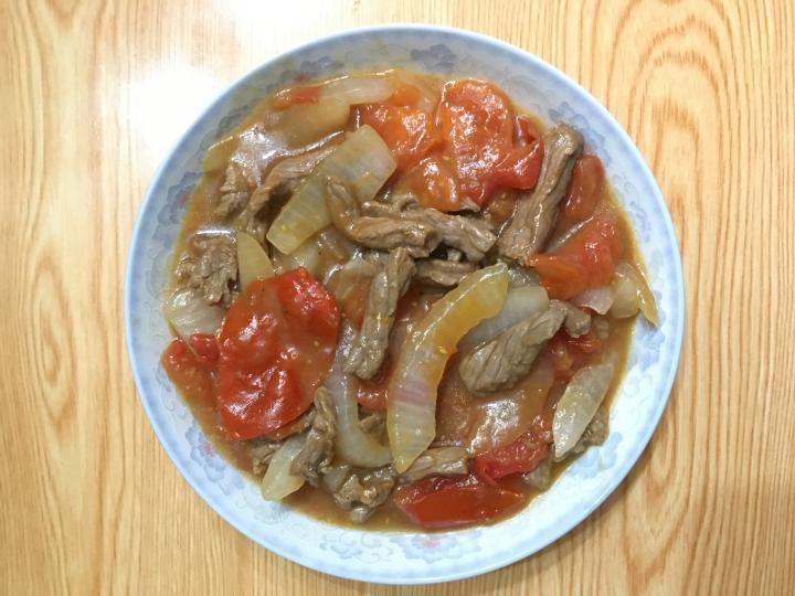 家常小菜蕃茄牛肉開胃有營養...