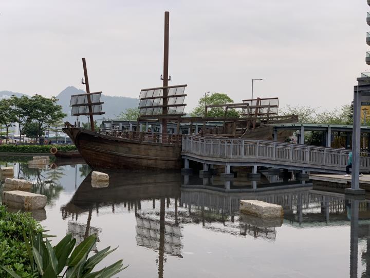 早安！愛秩序灣公園漁港風情景色...