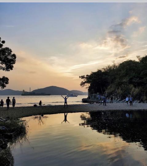 香港仔華富邨瀑布灣的天空之鏡美景...