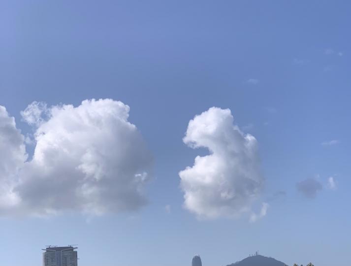 白雲☁️變成食鬼遊戲進行中...