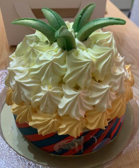 這是一個靚菠蘿🍍？原來是一個蛋糕...