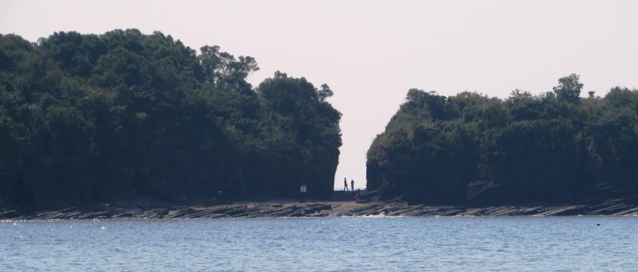 海邊走走、人都開心Ｄ！...