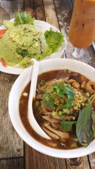 佐敦的泰國菜餐廳🍽
每道菜式都很用心，正👍...