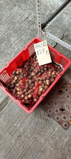 香港也能買到 開平火蒜
蒜頭煙燻後令保存期較長
味道也很獨特...