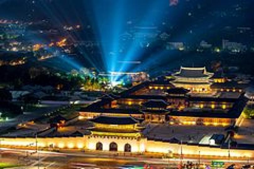 景福宮
景福宮建於1394年，是朝鲜王朝的正宮，也是朝鮮五大宮闕中規模最大的。位于今韓國首爾市。...