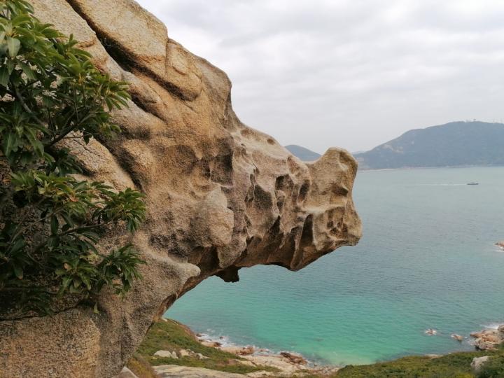 數香港奇形怪石，赤柱犀牛石在名氣上數一數二。...