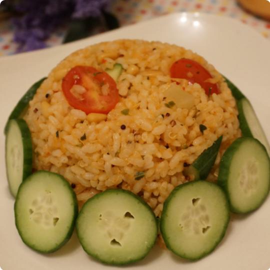 【綠在家中GIY】自制冬蔭醬菠蘿藜麥炒飯