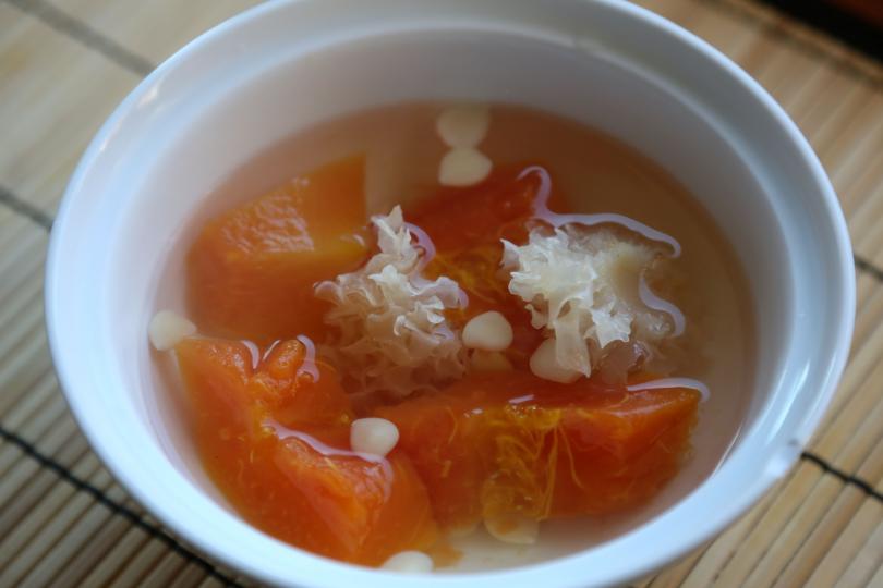 冰糖木瓜燉雪耳 冰糖木瓜燉雪耳