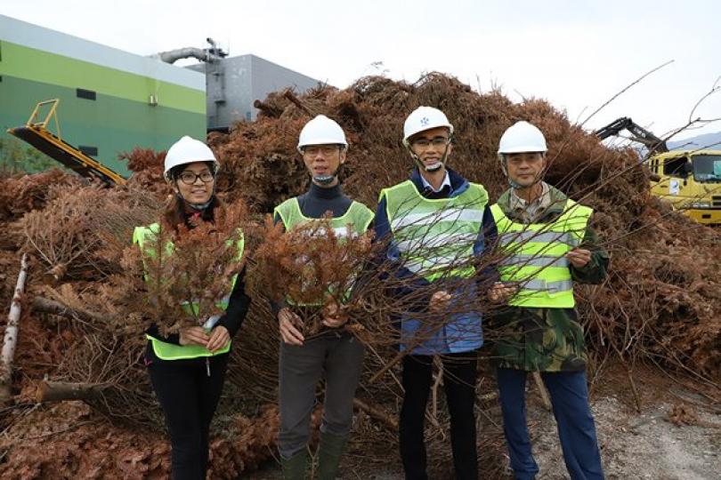 碎木裝置: 環保署採購大型工業級木材破碎機，現時置於T·PARK［源·區］相鄰政府撥地。