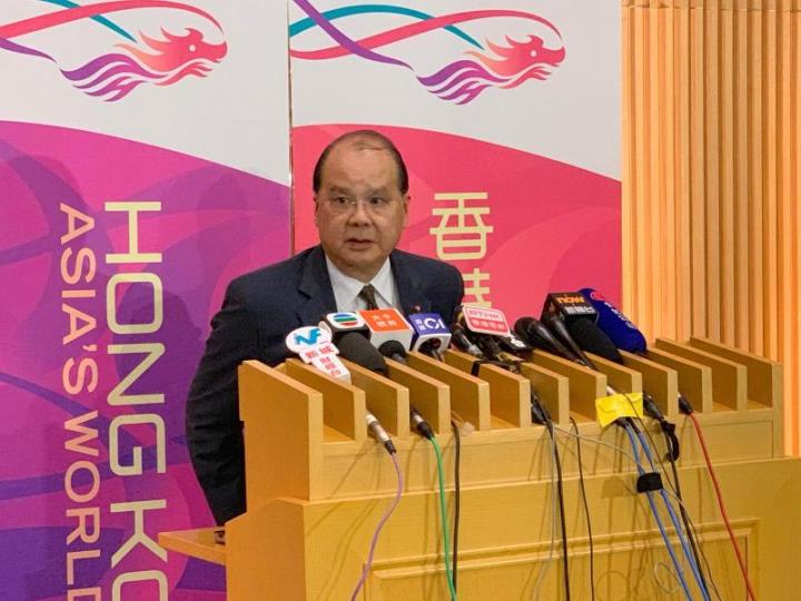 政府對輕生事件感痛心 政府對輕生事件感痛心